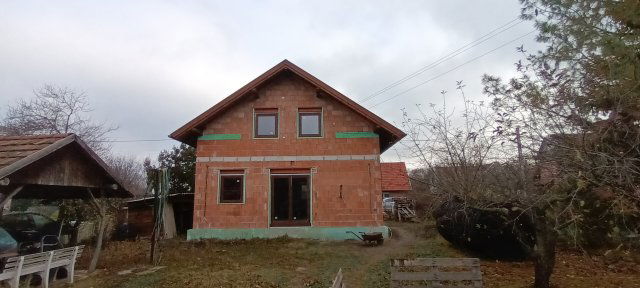 Eladó családi ház, Szegeden 67.99 M Ft, 4 szobás