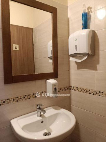 Eladó családi ház, Érden 99 M Ft, 3 szobás