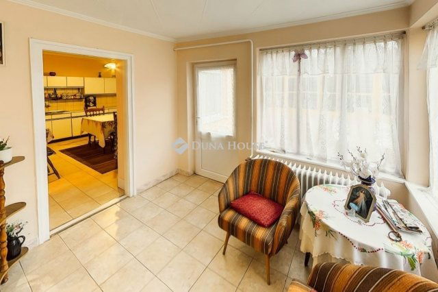 Eladó családi ház, Nagykőrösön 52.5 M Ft, 3 szobás