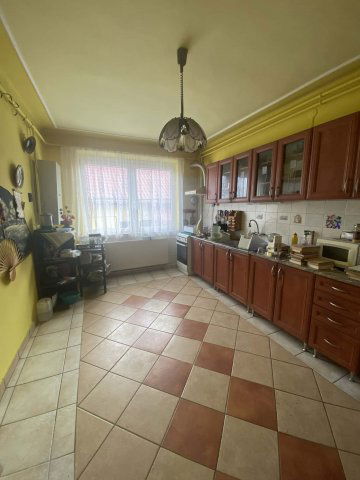 Eladó családi ház, Debrecenben 89 M Ft, 4 szobás