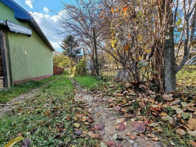 Eladó telek, Zsámbékon 14 M Ft / költözzbe.hu