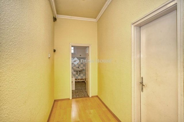 Eladó családi ház, Vecsésen 82 M Ft, 3 szobás