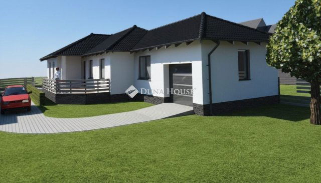 Eladó családi ház, Jászfényszarun 60 M Ft, 4 szobás