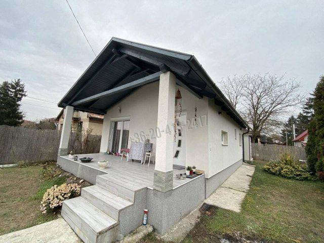Eladó családi ház, Szigethalmon 72.9 M Ft, 2 szobás