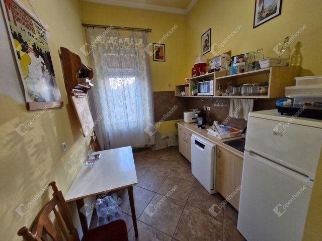 Eladó téglalakás, Nagykanizsán 64.5 M Ft, 6 szobás