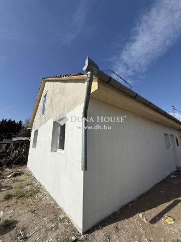 Eladó családi ház, Üllőn 29.9 M Ft, 2 szobás