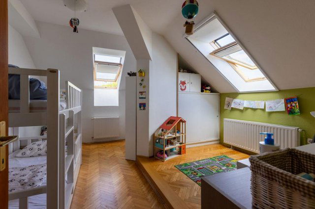 Eladó téglalakás, Budapesten, I. kerületben 135 M Ft, 3+1 szobás