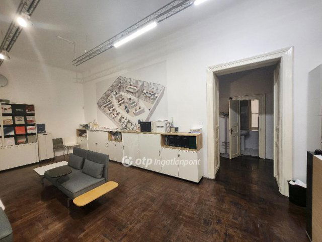 Eladó téglalakás, Budapesten, V. kerületben 115 M Ft, 3 szobás