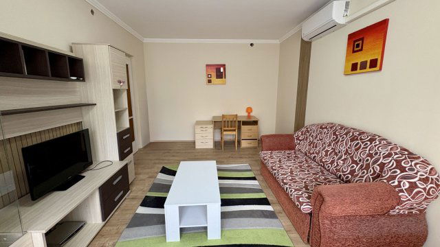 Kiadó panellakás, albérlet, Debrecenben 200 E Ft / hó, 2 szobás
