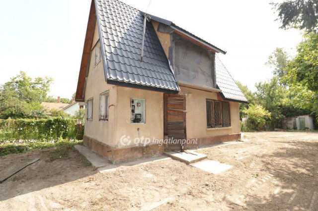 Eladó nyaraló, Dömsödön 65 M Ft, 3 szobás