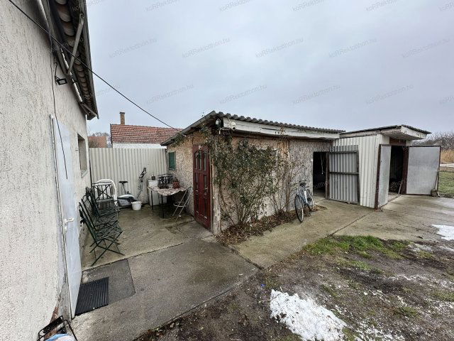 Eladó családi ház, Jászteleken 31.99 M Ft, 3 szobás