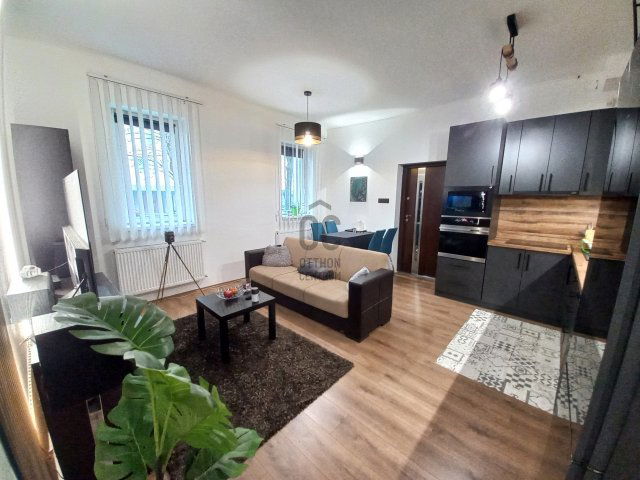 Eladó családi ház, Debrecenben 189 M Ft, 6 szobás