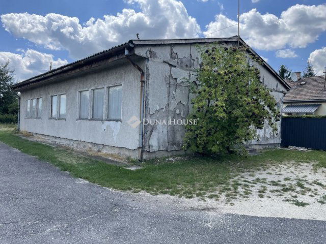 Eladó családi ház, Bicskén 31.9 M Ft / költözzbe.hu