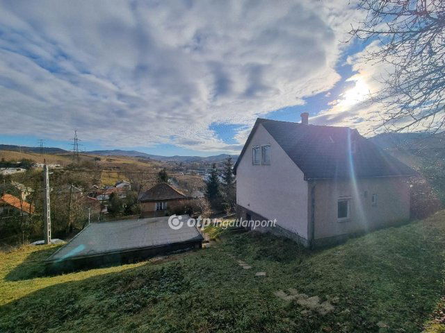Eladó családi ház, Salgótarjánban 14 M Ft, 3 szobás