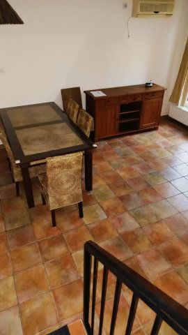 Eladó téglalakás, Esztergomban 115 M Ft, 2+1 szobás