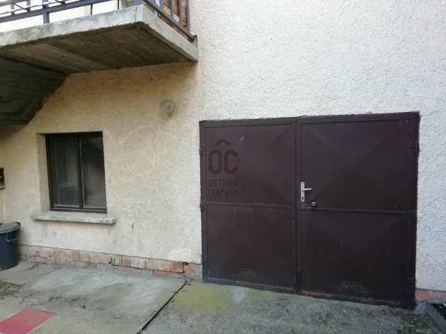 Eladó ikerház, Pécsett, Tiborc utcában 69.9 M Ft, 5 szobás