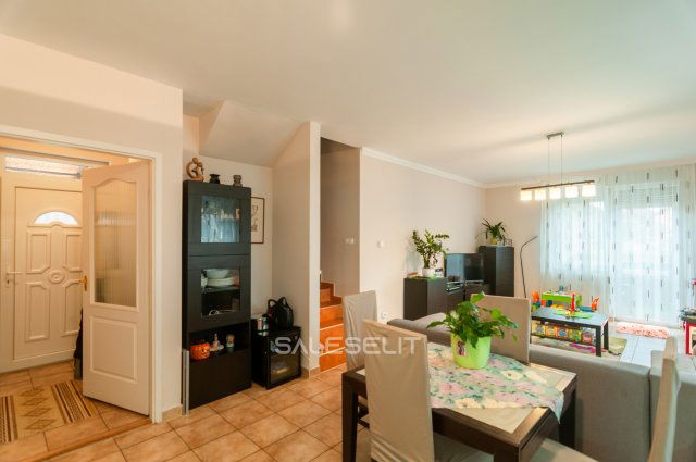 Eladó ikerház, Hajdúszoboszlón 72.7 M Ft, 3 szobás