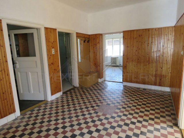 Eladó családi ház, Győrött 64.9 M Ft, 4 szobás