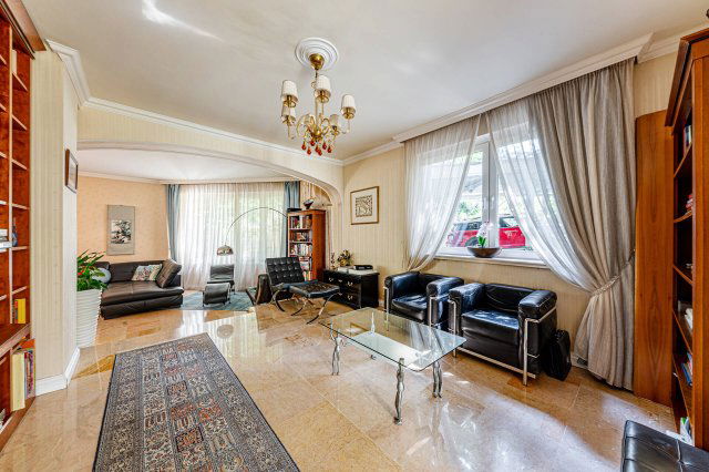 Eladó családi ház, Budapesten, II. kerületben 565.6 M Ft