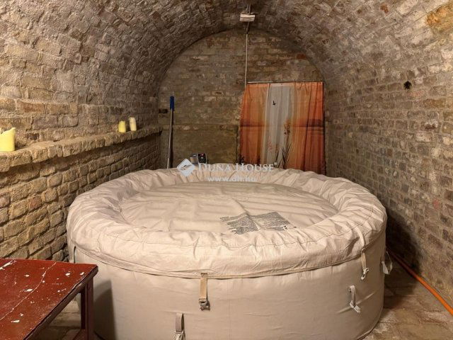 Eladó nyaraló, Szekszárdon 25.9 M Ft, 3 szobás