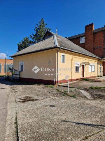 Eladó családi ház, Nagykőrösön 149 M Ft, 6 szobás
