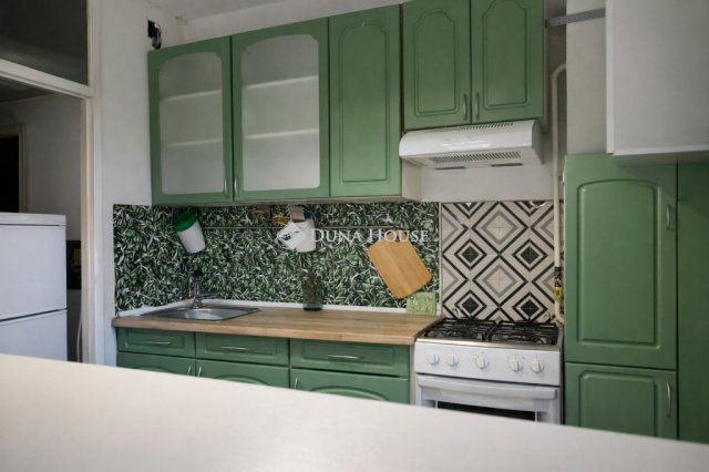 Eladó téglalakás, Budapesten, III. kerületben 77.9 M Ft