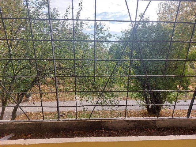 Eladó téglalakás, Gödöllőn 74 M Ft, 2 szobás