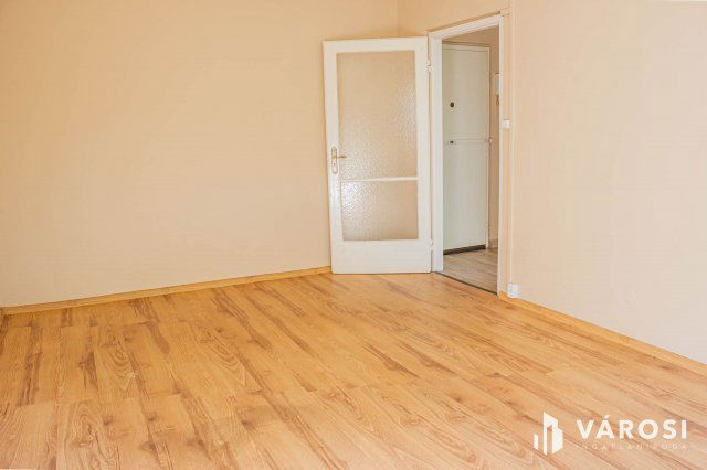 Kiadó panellakás, albérlet, Szegeden 130 E Ft / hó, 1+1 szobás