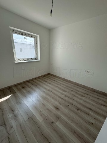 Eladó téglalakás, Siófokon 72 M Ft, 3 szobás