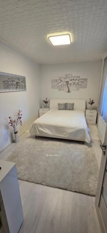 Eladó családi ház, Debrecenben 108.9 M Ft, 4 szobás