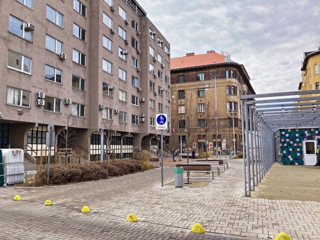 Eladó téglalakás, Budapesten, VIII. kerületben 82.5 M Ft