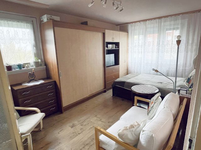 Eladó panellakás, Budapesten, III. kerületben 76 M Ft, 3 szobás