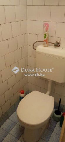 Eladó téglalakás, Mohácson 45.9 M Ft, 2+2 szobás