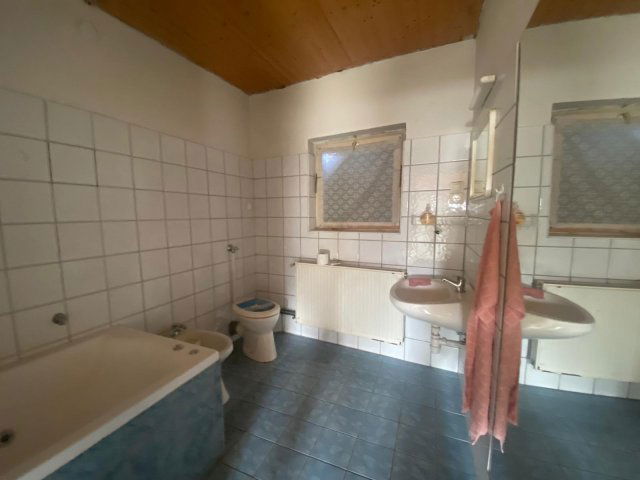 Eladó családi ház, Zalaszentgróton 25.9 M Ft, 4 szobás