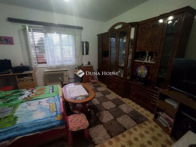 Eladó családi ház, Tápiószentmártonon 40 M Ft, 2 szobás