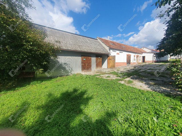 Eladó családi ház, Csurgón 54.9 M Ft, 3 szobás