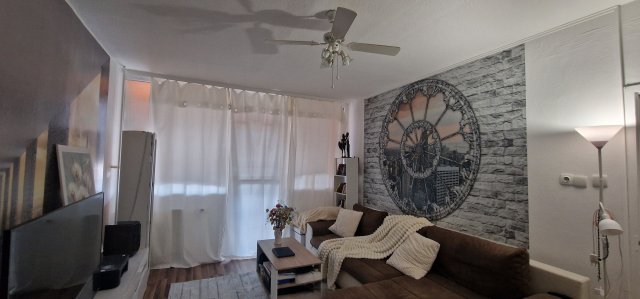 Eladó panellakás, Egerben 38 M Ft, 2 szobás