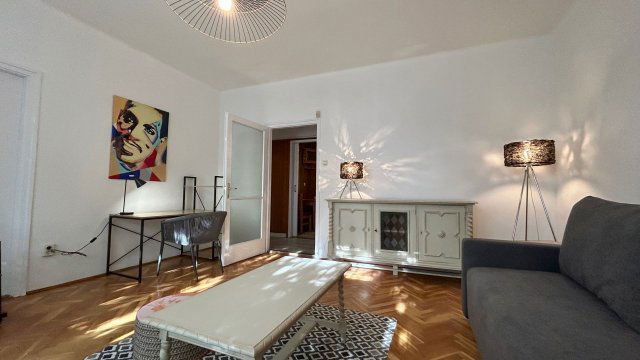 Kiadó téglalakás, albérlet, Debrecenben 270 E Ft / hó, 3 szobás