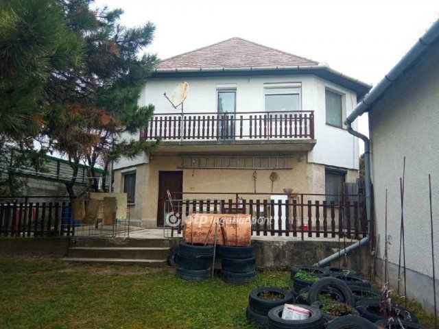 Eladó családi ház, Érden 119.9 M Ft, 5 szobás