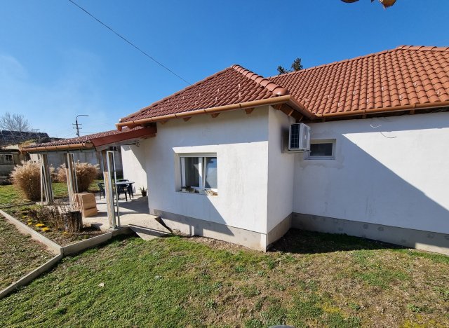 Eladó családi ház, Pókaszepetken 44.9 M Ft, 3 szobás