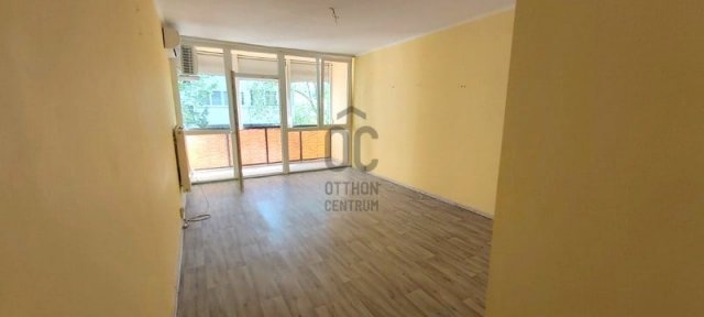 Kiadó téglalakás, albérlet, Pécsett 150 E Ft / hó, 3 szobás