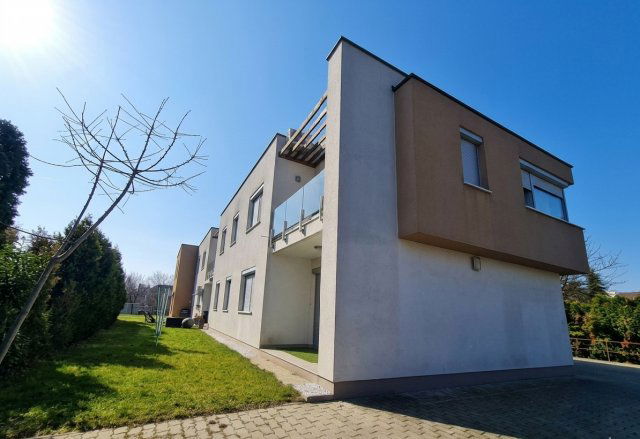 Kiadó téglalakás, albérlet, Győrött 260 E Ft / hó, 2 szobás