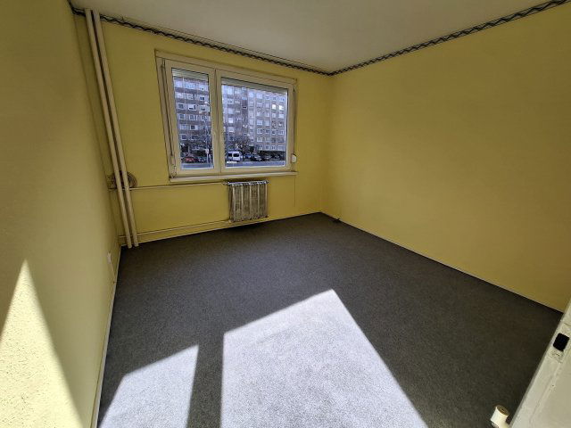 Eladó panellakás, Budapesten, XV. kerületben, Páskomliget utcában