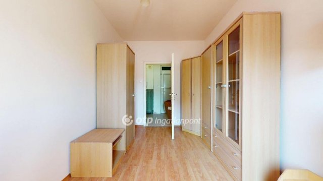 Eladó téglalakás, Nyíregyházán 60 M Ft, 1+2 szobás