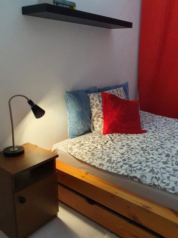 Eladó panellakás, Debrecenben, István úton 51.99 M Ft