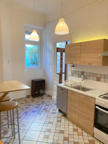 Eladó téglalakás, Budapesten, XII. kerületben, Greguss utcában