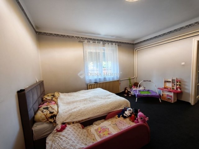 Eladó családi ház, Hódmezővásárhelyen 69.9 M Ft, 2+1 szobás
