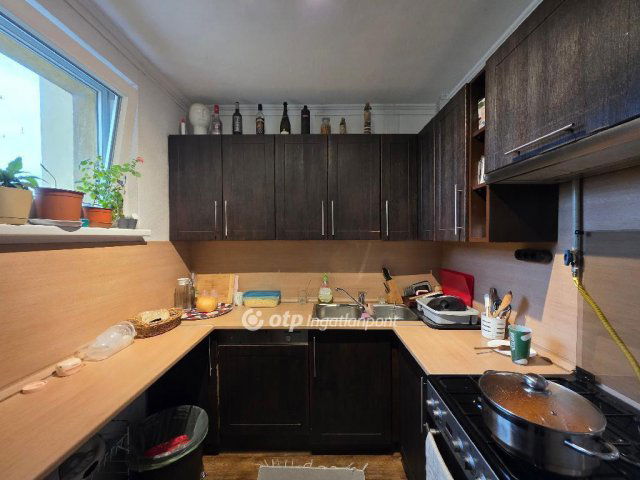 Eladó panellakás, Budapesten, X. kerületben 89.9 M Ft, 3 szobás