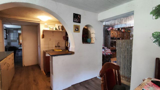 Eladó családi ház, Kistormáson 14 M Ft, 4 szobás