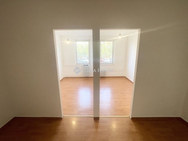 Eladó panellakás, Budapesten, XVII. kerületben 62.99 M Ft